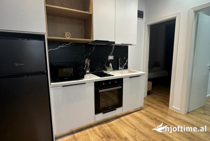 Shtepi me qera Apartament ne Tirane, 2+1, Mobilimi E mobiluar, Pagesa 750  Euro.