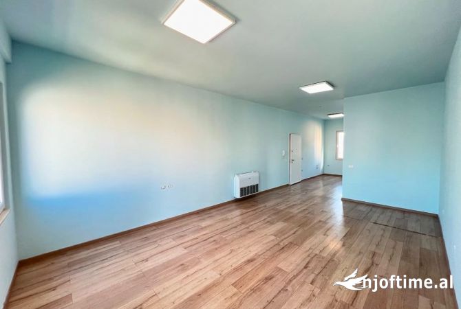 Shtepi ne shitje 2+1 ne Tirane - 260,000 Euro