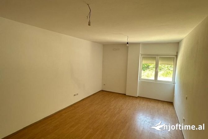 Shtepi ne shitje 2+1 ne Tirane - 100,000 Euro