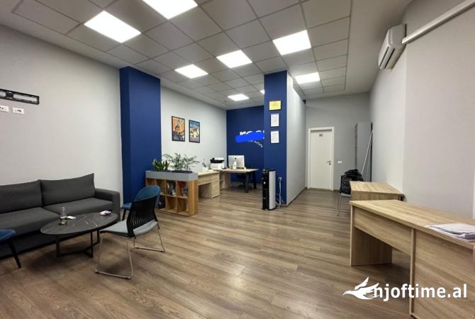 Ambient biznesi me qera 3+1 ne Tirane - 500 Euro