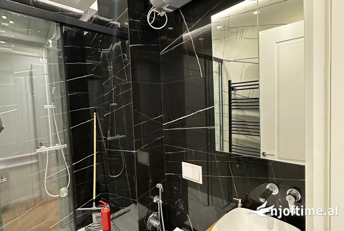 Shtepi me qera Apartament ne Tirane, 2+1, Mobilimi E mobiluar, Pagesa 1,500  Euro.