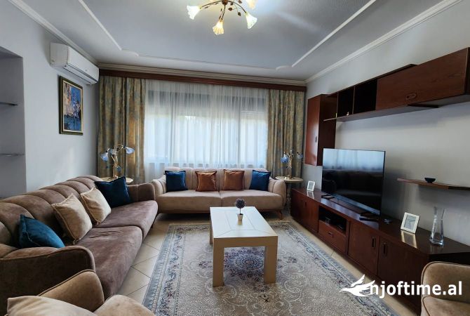 Shtepi me qera 2+1 ne Tirane - 1,000 Euro