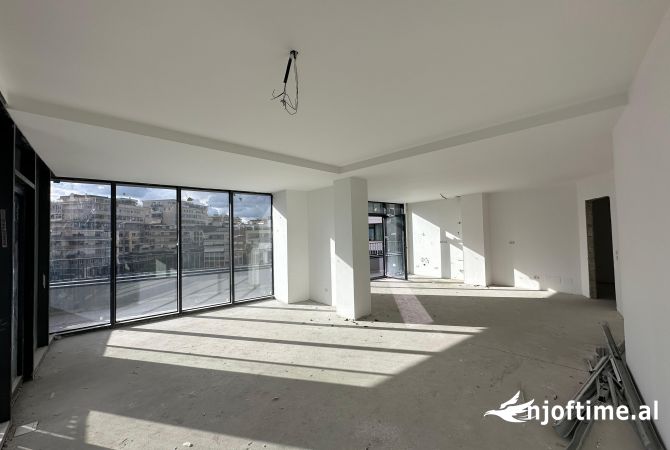 Shtepi ne shitje 3+1 ne Tirane - 712,000 Euro