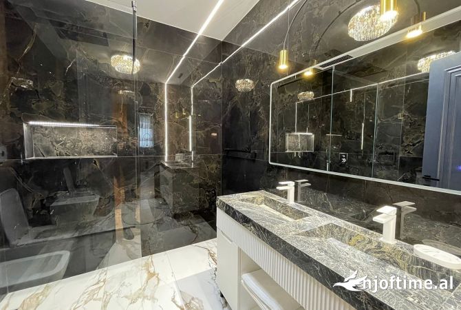 Shtepi me qera Apartament ne Tirane, 3+1, Mobilimi E mobiluar, Pagesa 4,000  Euro.