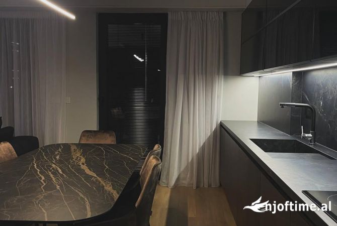 Shtepi ne shitje 3+1 ne Tirane - 443,500 Euro