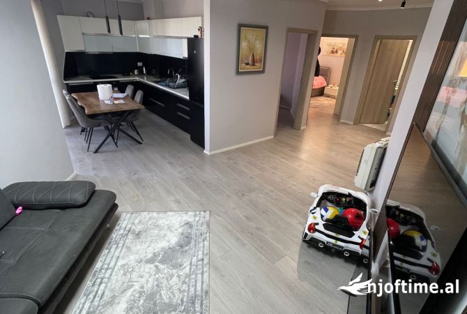 Shtepi ne shitje 3+1 ne Tirane - 165,000 Euro