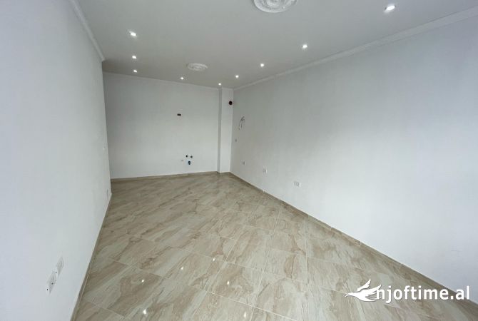 Shtepi ne shitje 1+1 ne Tirane - 78,000 Euro