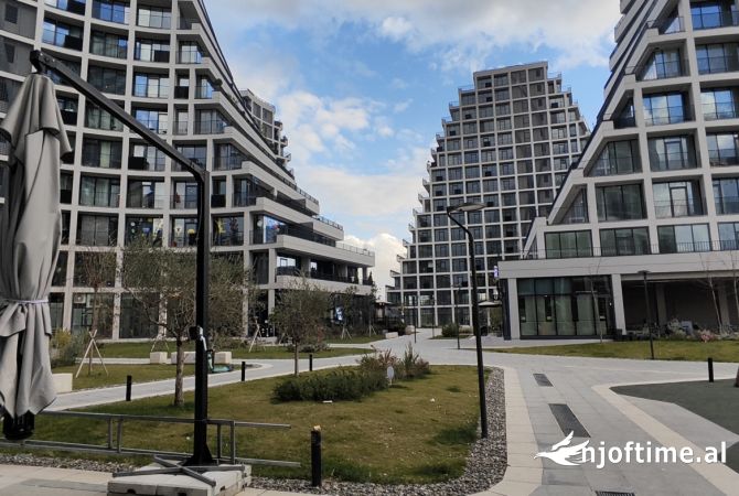 Ambient biznesi me qera 4+1 ne Tirane - 40,000 Euro