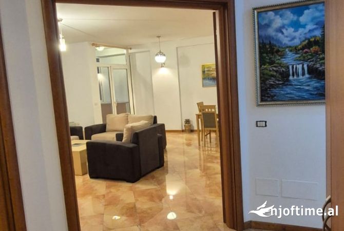 Apartment for rent in Tirana 3+1, Emty