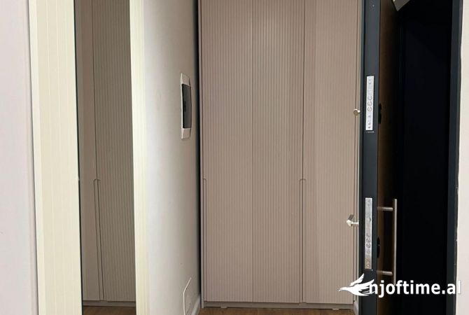 Shtepi me qera 2+1 ne Tirane - 1,300 Euro