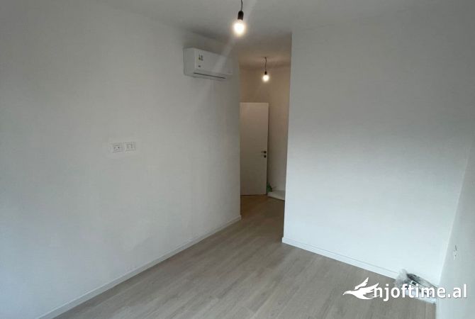 Ambient biznesi me qera 3+1 ne Tirane - 700 Euro