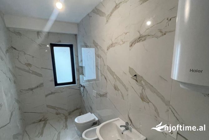 ⚡Jepet Apartament me Qira 2+1 - Rr. Kavajes, afer Spitalit Gjerman!-*///-per Zyra