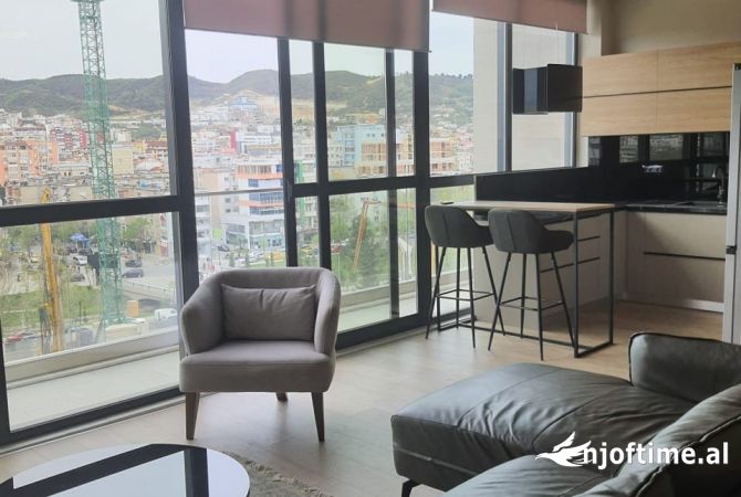 Shtepi me qera 2+1 ne Tirane - 1,200 Euro