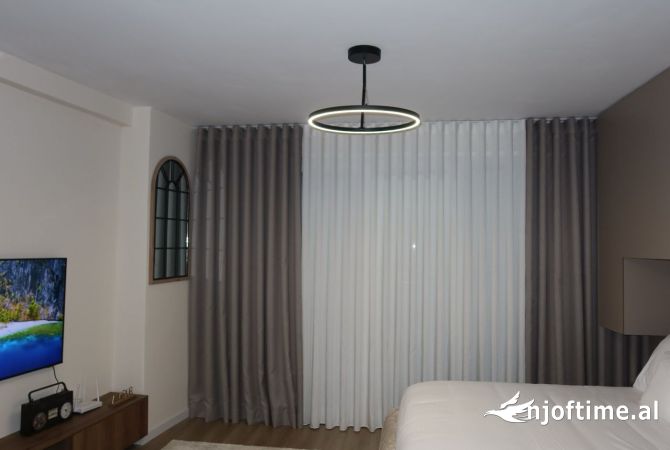 Shtepi me qera Apartament ne Tirane, Garsoniere, Mobilimi E mobiluar, Pagesa 650  Euro.