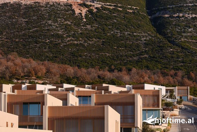 Luxury villas for sale in Vlora 2+1, Emty