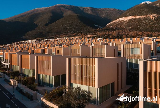 Luxury villas for sale in Vlora 2+1, Emty