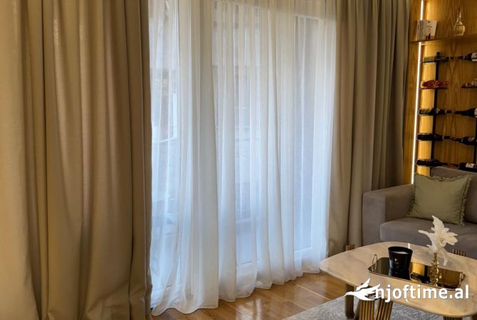 Shtepi me qera Apartament ne Tirane, 1+1, Mobilimi E mobiluar, Pagesa 950  Euro.