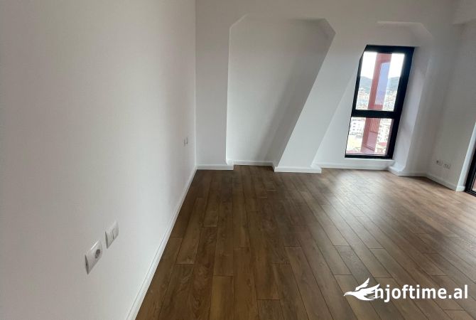 🔑 Zyre me Qira tek Tirana Garden Building🏢110 m2….