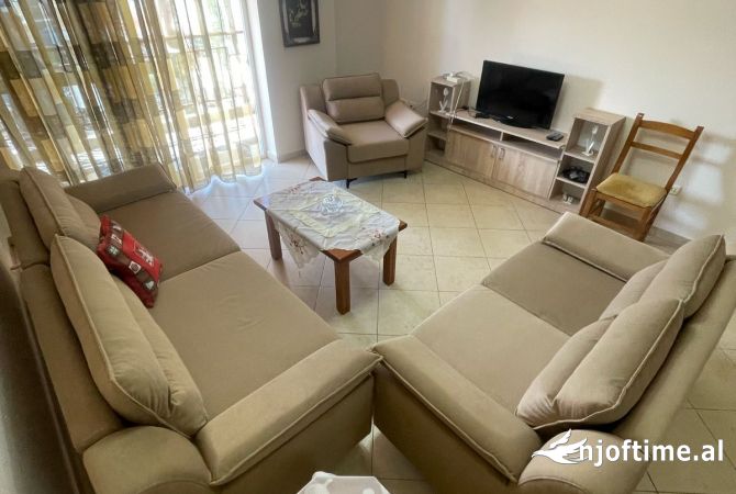 Shtepi me qera 3+1 ne Tirane - 850 Euro