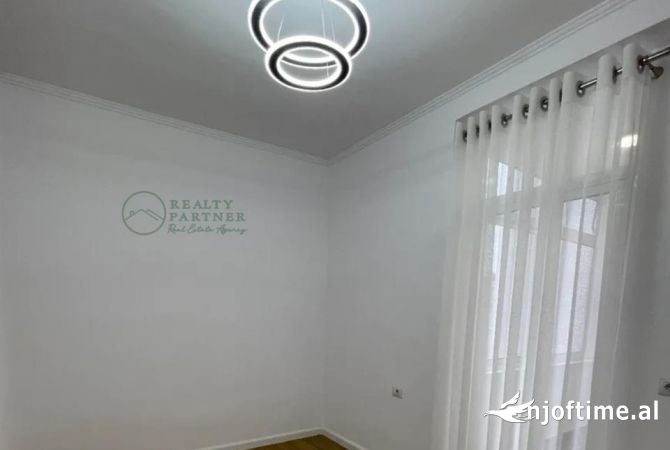 Shtepi ne shitje 2+1 ne Tirane - 150,000 Euro