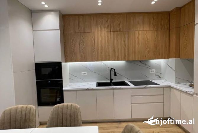 Shtepi ne shitje 2+1 ne Tirane - 200,000 Euro