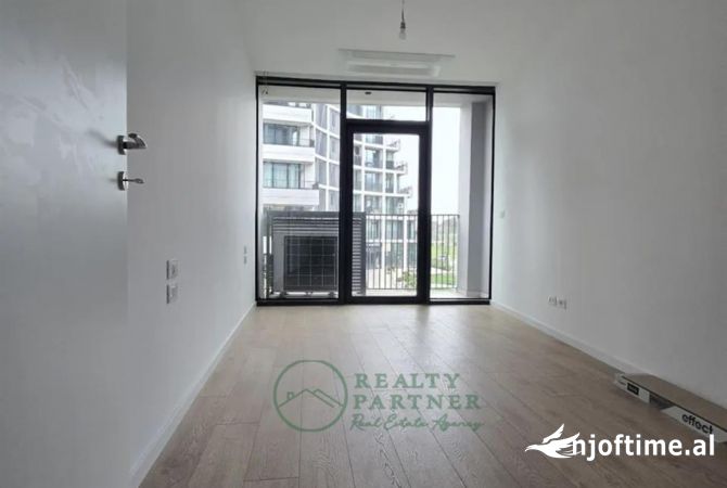 Ambient biznesi me qera 3+1 ne Tirane - 1,200 Euro