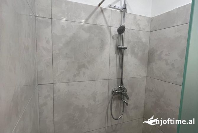 Shtepi me qera Apartament ne Tirane, 1+1, Mobilimi E mobiluar, Pagesa 600  Euro.
