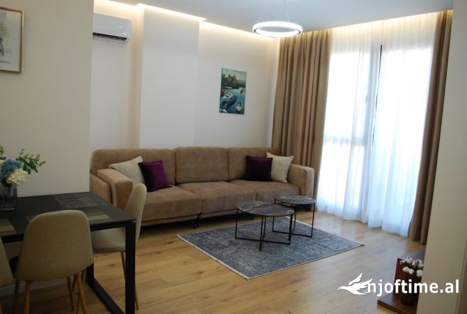 Shtepi me qera 1+1 ne Tirane - 1,500 Euro