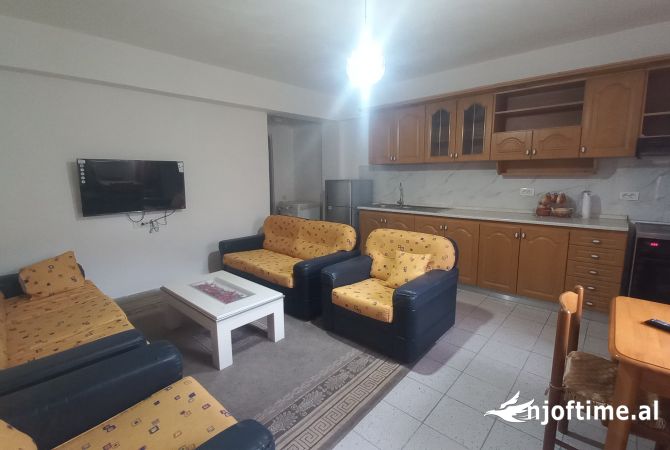 Shtepi me qera 1+1 ne Tirane - 380 Euro