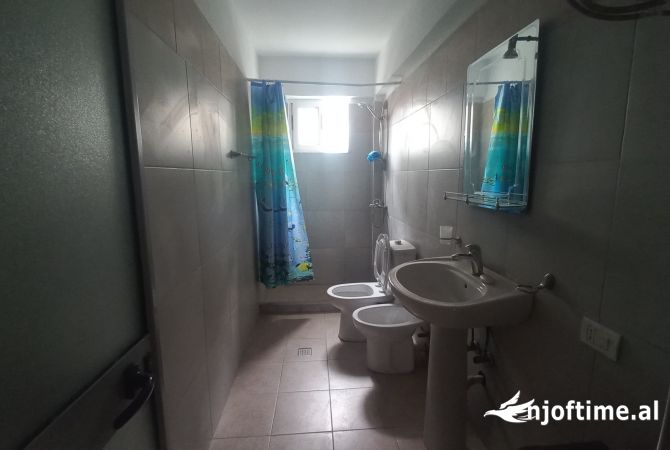 Shtepi me qera Apartament ne Tirane, 1+1, Mobilimi E mobiluar, Pagesa 380  Euro.