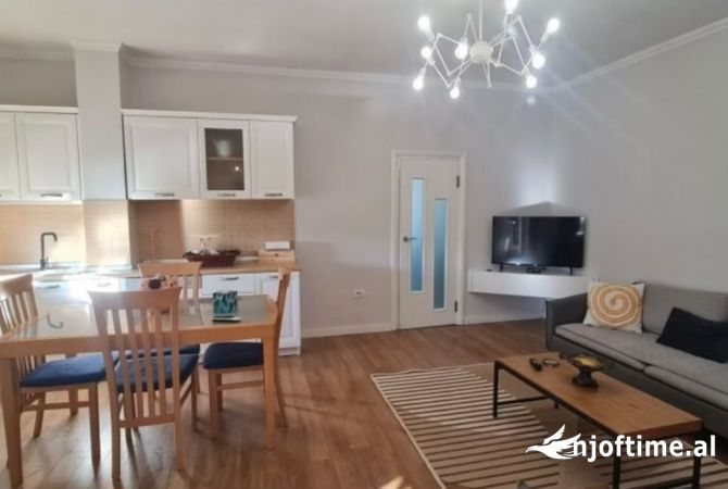 Shtepi ne shitje 2+1 ne Tirane - 160,000 Euro