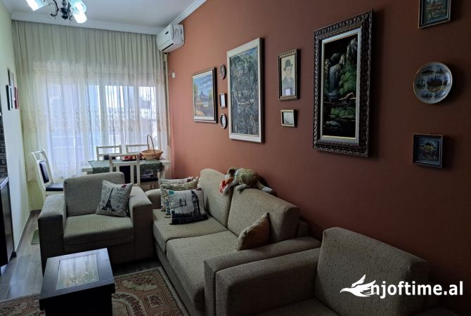 Shtepi ne shitje 1+1 ne Tirane - 100,000 Euro