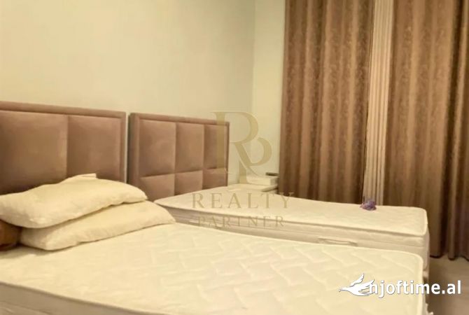 Shtepi me qera 2+1 ne Tirane - 1,000 Euro