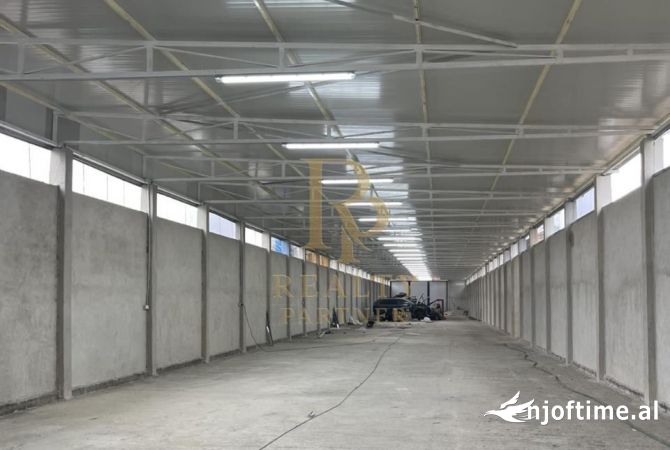 Ambient biznesi me qera 4+1 ne Tirane - 2,000 Euro