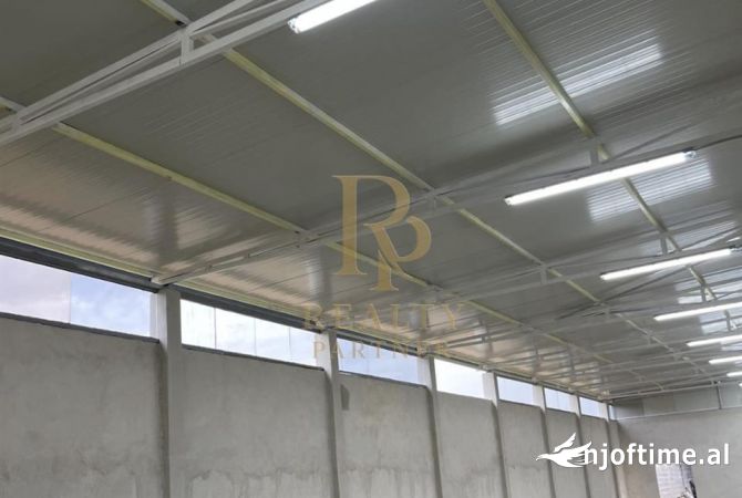 Ambient biznesi me qera 4+1 ne Tirane - 2,000 Euro