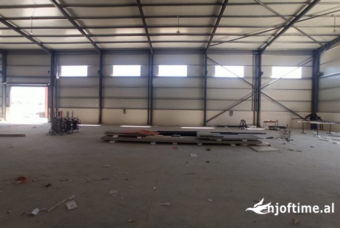 Ambient biznesi me qera 4+1 ne Tirane - 4,500 Euro