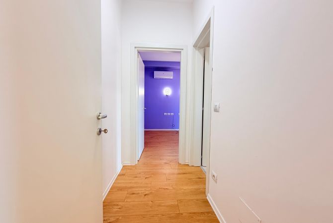 Ambient biznesi me qera 3+1 ne Tirane - 1,000 Euro