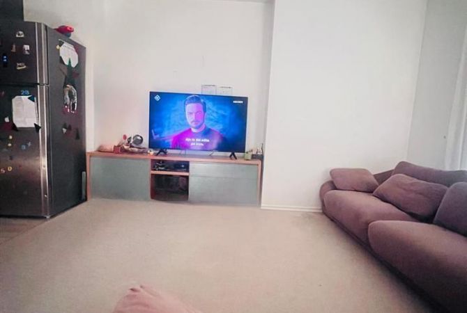 Shtepi ne shitje Apartament ne Tirane, 2+1, Mobilimi Bosh, pa mobiluar, Pagesa 164,700  Euro.