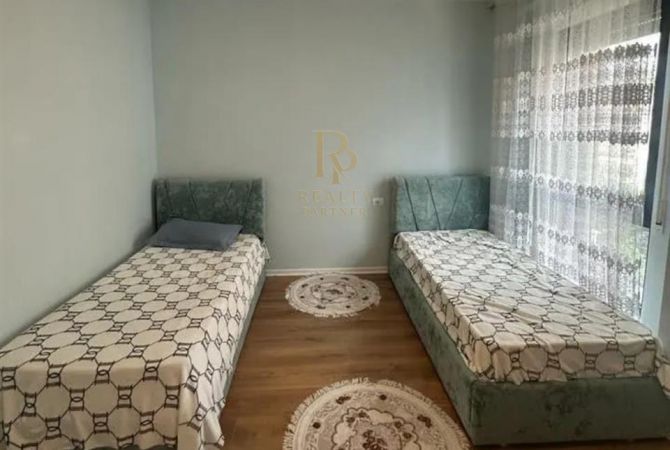 Shtepi me qera 2+1 ne Tirane - 700 Euro