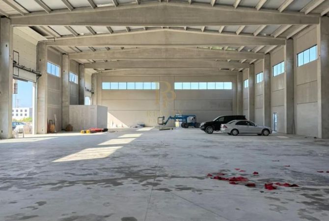 Ambient biznesi me qera 4+1 ne Tirane - 7,500 Euro