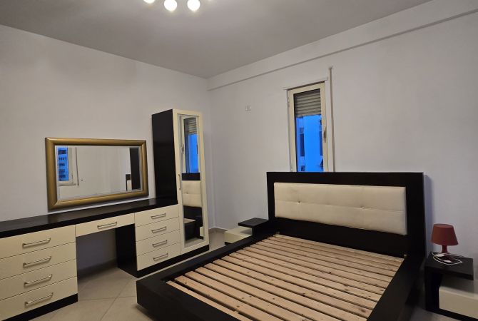 Shtepi me qera Apartament ne Tirane, 2+1, Mobilimi E mobiluar, Pagesa 600  Euro.