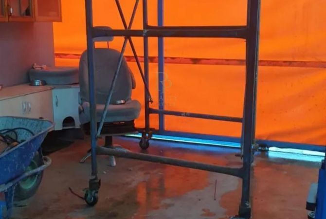 Ambiente Commerciale in Affitto 4+1 a Tirana - 1,000 Euro