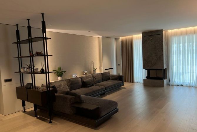 Shtepi ne shitje Duplex(shtepi me 2 kate) ne Tirane, 3+1, Mobilimi E mobiluar, Pagesa 850,000  Euro.