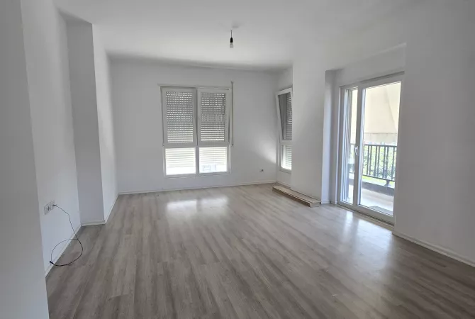 Shtepi ne shitje 2+1 ne Tirane - 170,000 Euro