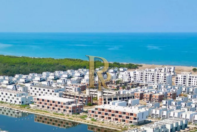 Shtepi ne shitje 4+1 ne Durres - 700,000 Euro