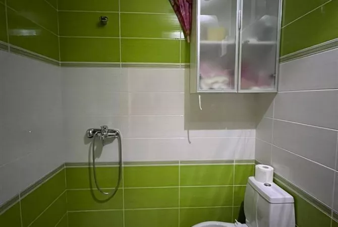 Shtepi ne shitje Apartament ne Tirane, 2+1, Mobilimi E mobiluar, Pagesa 255,000  Euro.