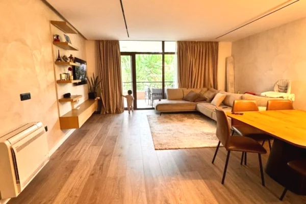 Shtepi ne shitje 3+1 ne Tirane - 355,000 Euro