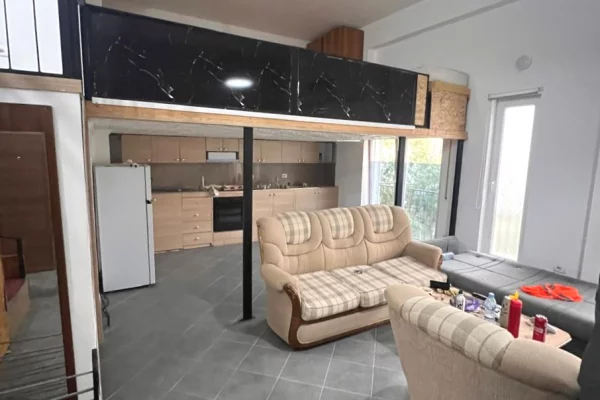 Shtepi ne shitje 1+1 ne Tirane - 140,000 Euro