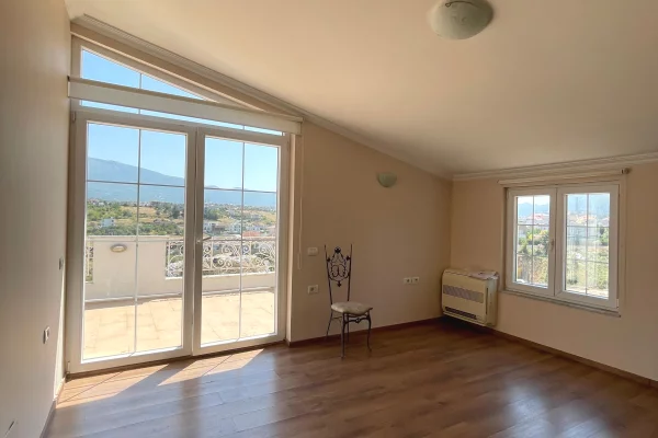 Shtepi ne shitje 4+1 ne Tirane - 850,000 Euro