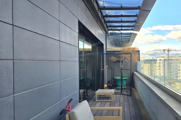 Shtepi ne shitje Apartament ne Tirane, 2+1, Mobilimi E mobiluar, Pagesa 650,000  Euro.